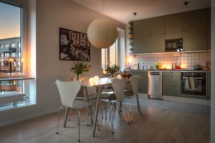 Södra vägen 15, Centrum