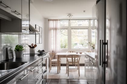 Sunnanväg 18E, Klostergården