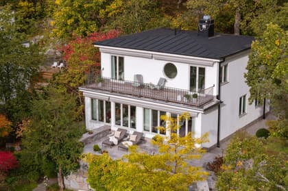 Erstaviks Kvarnväg 4, Solsidan