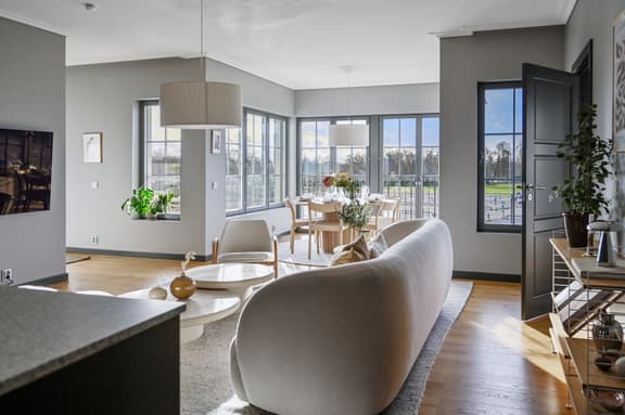 Lantbrukets väg 1, Sigtuna