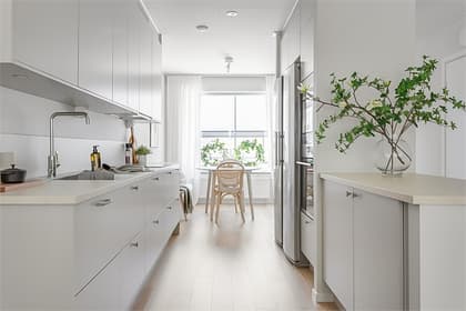 Kuskens väg 15, Bro