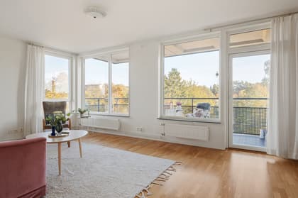 Bergtallsvägen 11, Långbro Park