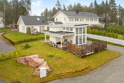 Athos väg 22G, Svinninge