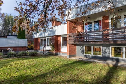 Tallarövägen 11, Tallaröfjärden