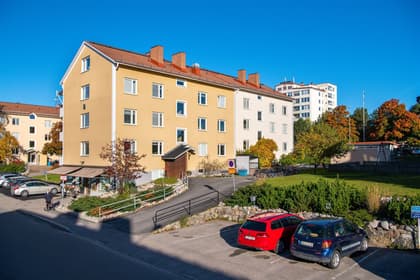 Djupegatan 37B, Öster