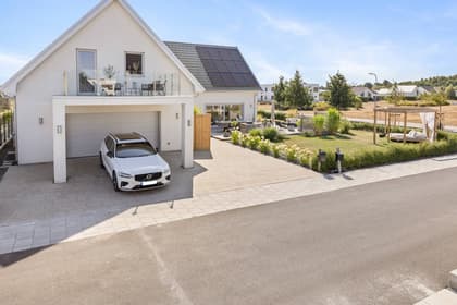 Manetgatan 2, Nybrostrand