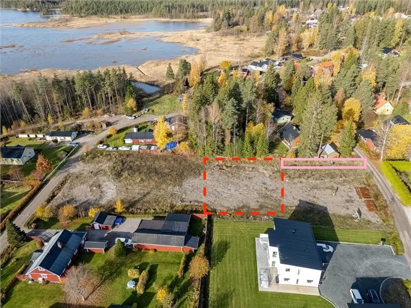 Land in Sälgsjön