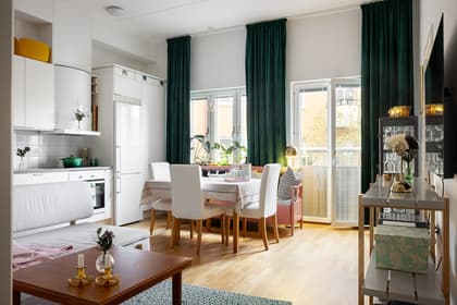 Adventsvägen 3, Midsommarkransen