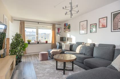 Kollegiegatan 5B, Nydala