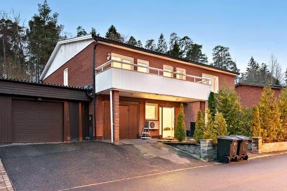 Olovs väg 17, Södertälje