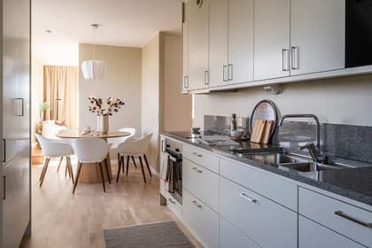 Brf Roslagsporten, Roslags Näsby