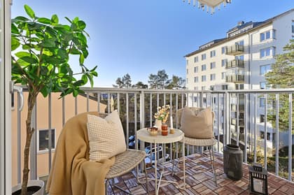 Sparbanksvägen 6, Hägerstensåsen