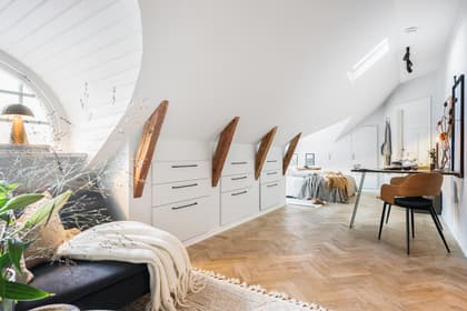 Vaktgatan 30, Centrum