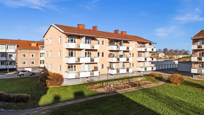 Österled 1B, Centrum