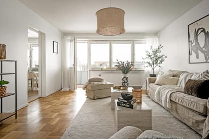 Lövsätragränd 15, Sätra