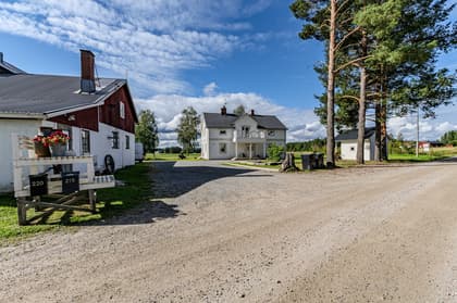 Järvtjärnsgård, Burträsk