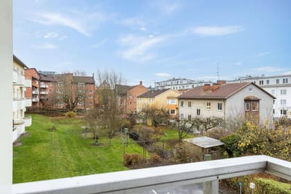 Solrosgatan 2B, Valla