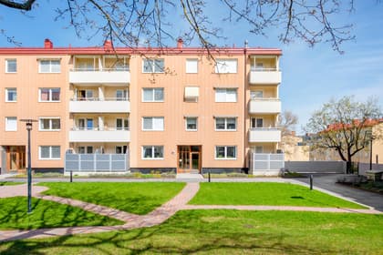 Övre Villagatan 24A, Centrum