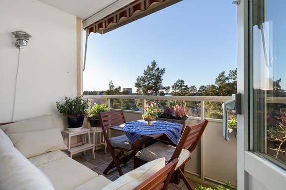 Emaljvägen 14, Järfälla