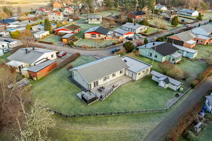 Lunnebergsvägen 7, Sjuntorp