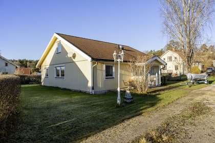 Broskogsvägen 5A, Sjuntorp