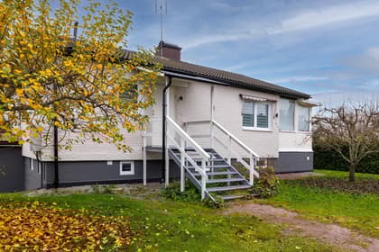 Skiftesvägen 8, Nya Hjärsta