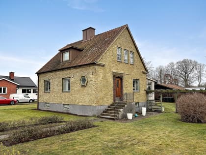 Hamiltons väg 2, Färlöv