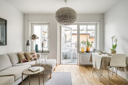 Radiusbacken 49, Midsommarkransen