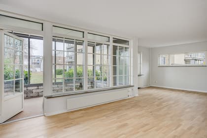 Södra vägen 21, Söder