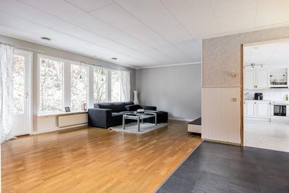 Sundsvallsvägen 15, Hassela