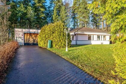 Ryttarvägen 1A, Järlinden