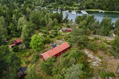 Smultronstigen 6, Löparö