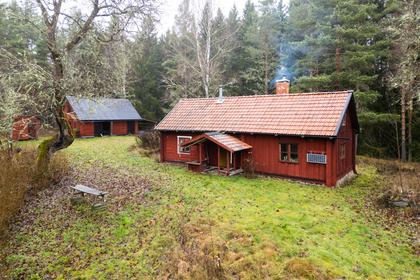 Årängar 33, Skyttorp