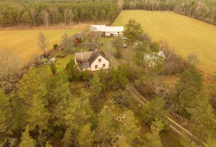 Vänge Vivungs 906, Romakloster