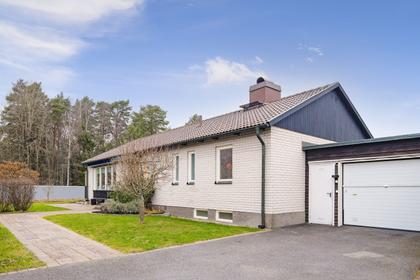 Lilleskogsvägen 62, Nya Staden