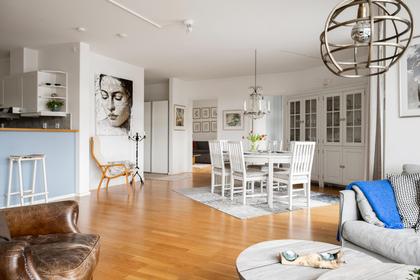 Barnens Byväg 24, Stora Höga