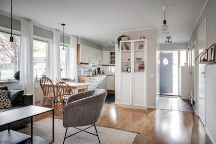 Naturstensvägen 8, Mölnlycke