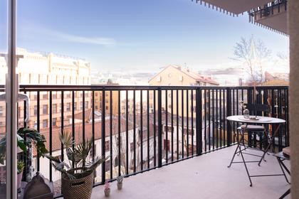 Balkong eller utsiktsbild