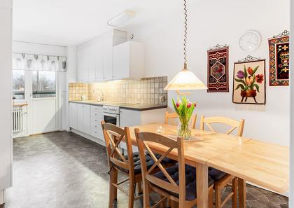 Hallakroken 8A, Hallakroken