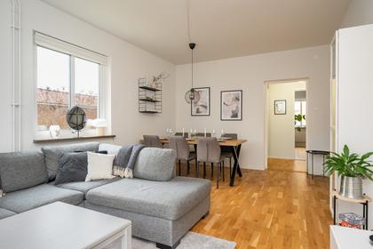 Sveaplansgatan 5B, Centralt
