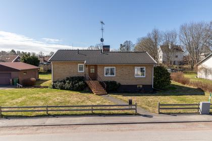 Sandgatan 23, Blomstermåla