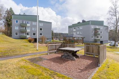 Kapellvägen 24D, Gånghester