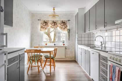 Stallängsvägen 45, Stormsvalan