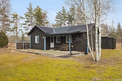 Hellvi Stengrindevägen 19, Hellvi