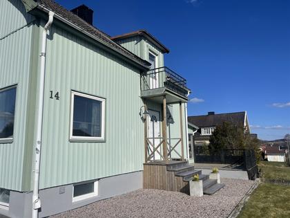 Burserydsvägen 14, Smålandsstenar