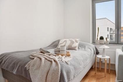 Kansligränd 18, Centralt