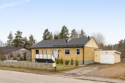 Sankt Sigfridsvägen 18, Hanemåla