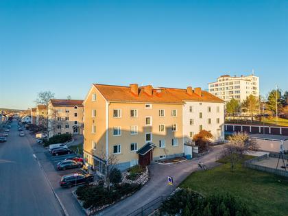 Djupegatan 37B, Öster