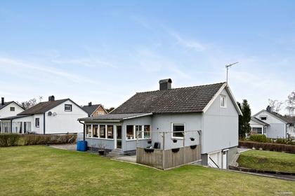 Ekgatan 32, Hyltebruk