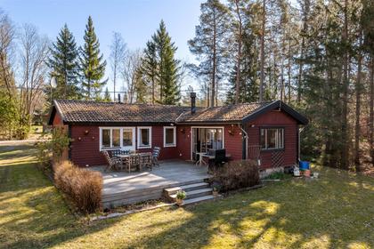 Marnängsvägen 13, Björkö